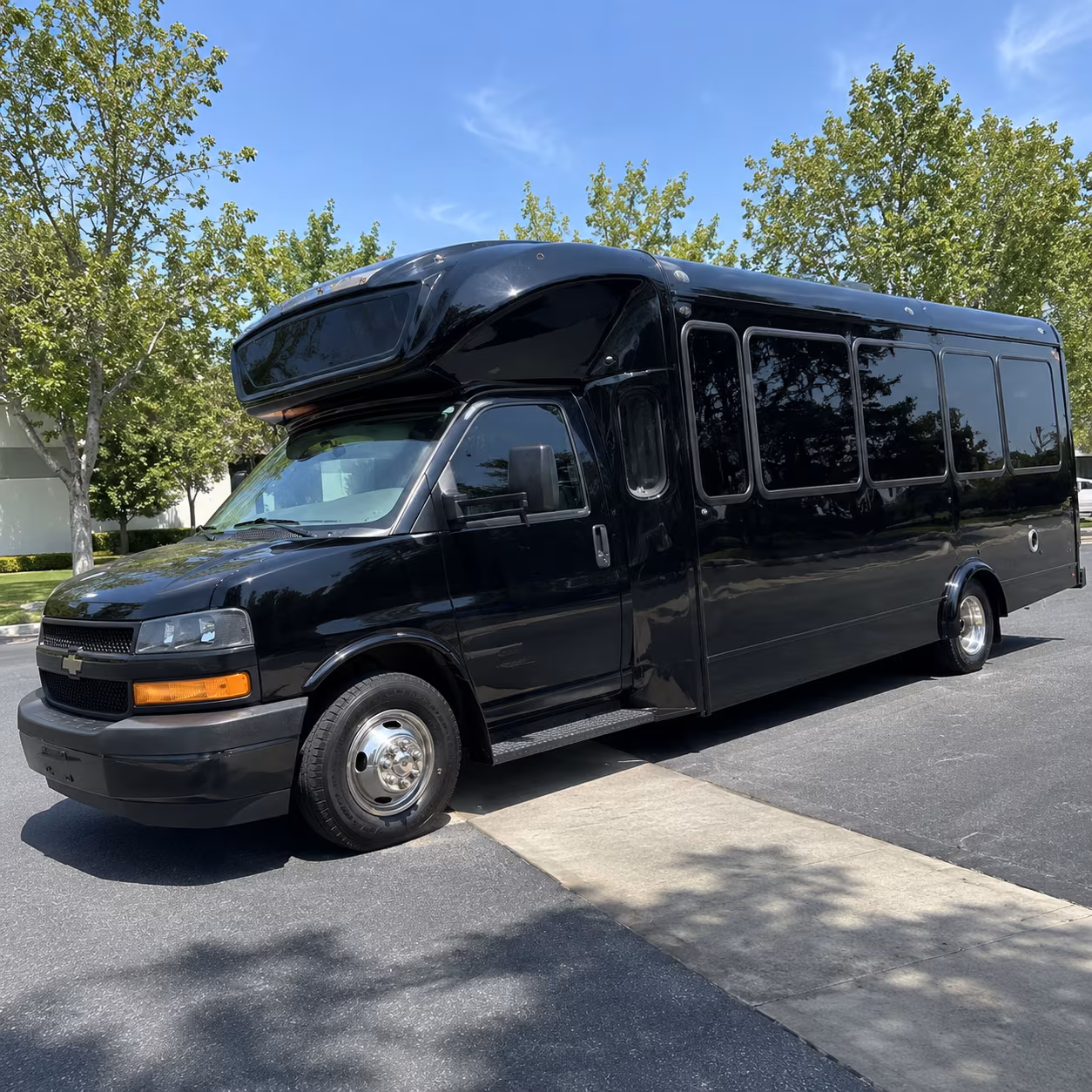 albuquerque 15 passenger party bus