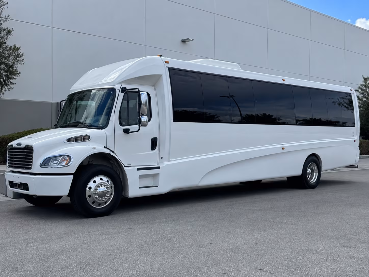 albuquerque sporting event party bus rental