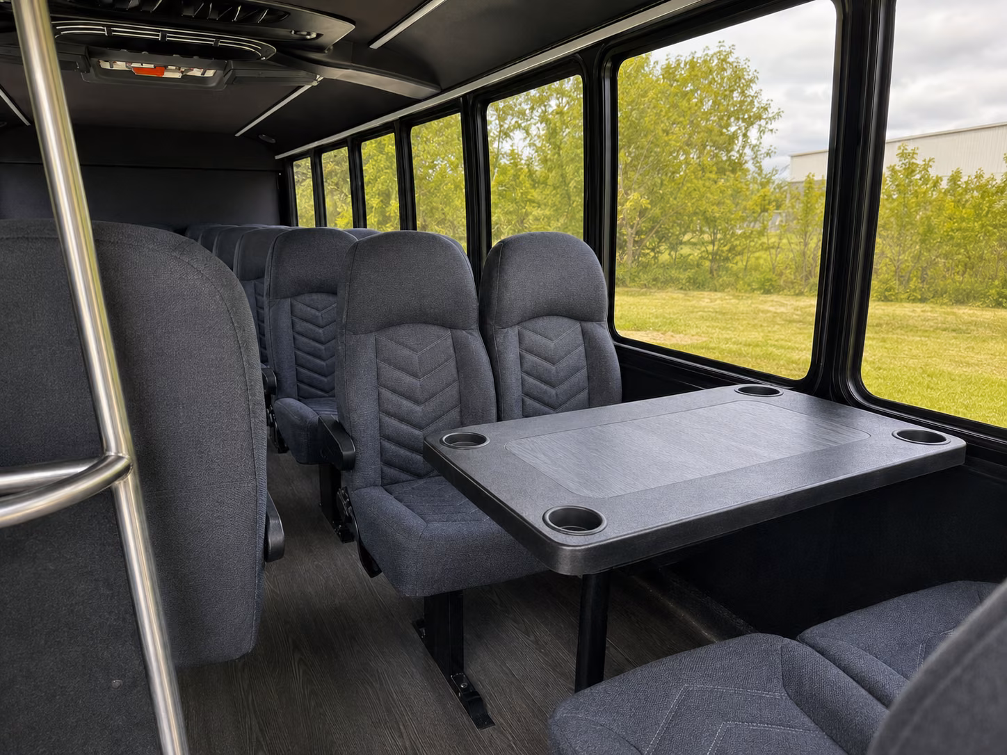 book a bus for your next airport transfer 1