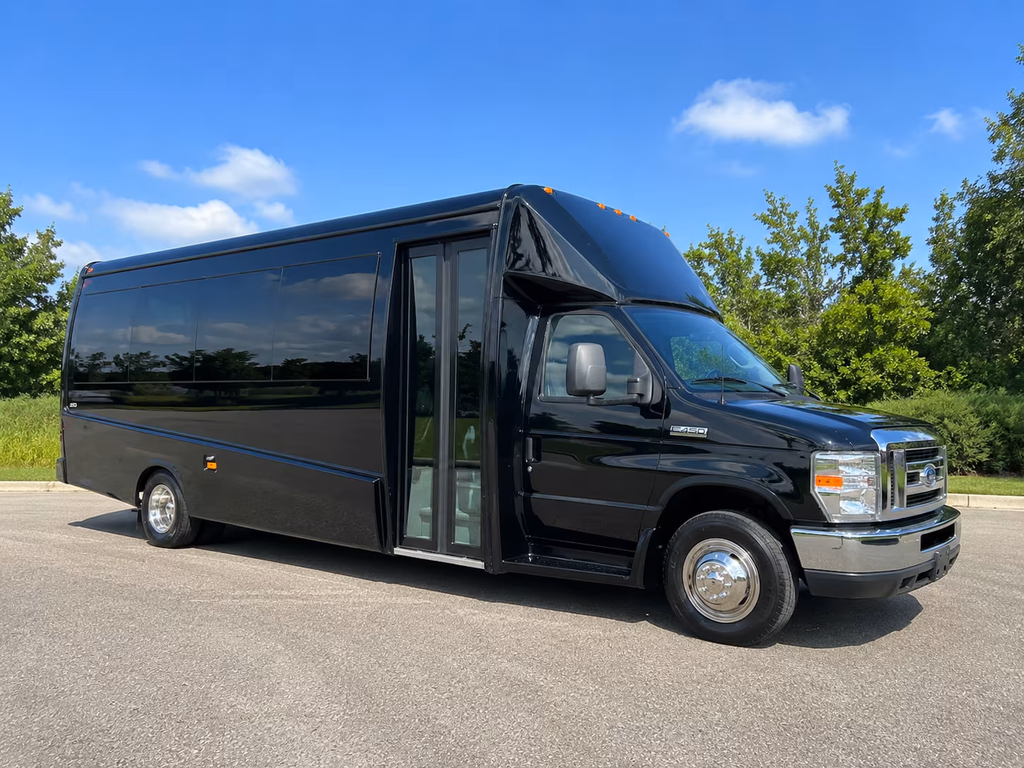 book a bus for your next corporate event 3