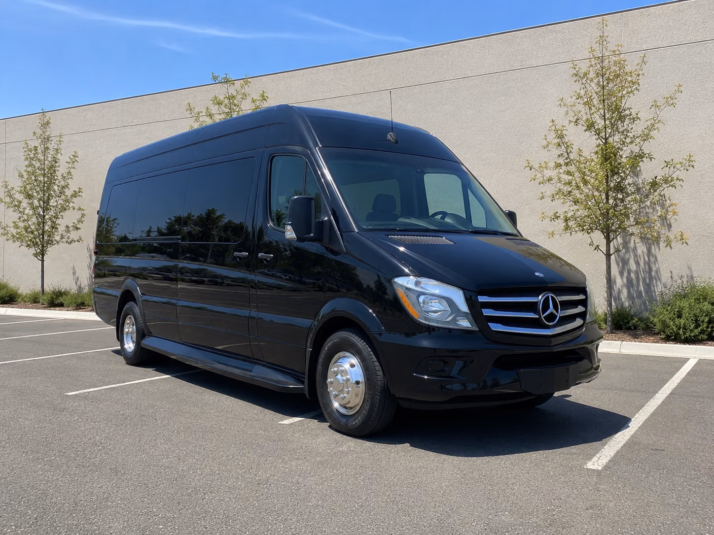 sprinter vans and minibuses for small group airport pickups around albuquerque